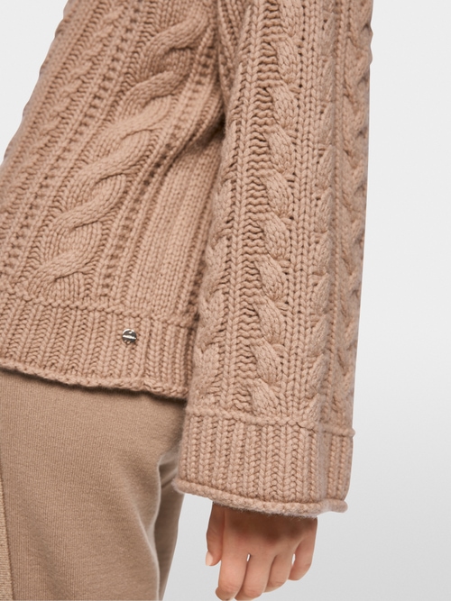 Knitted in Germany cable-knit jumper