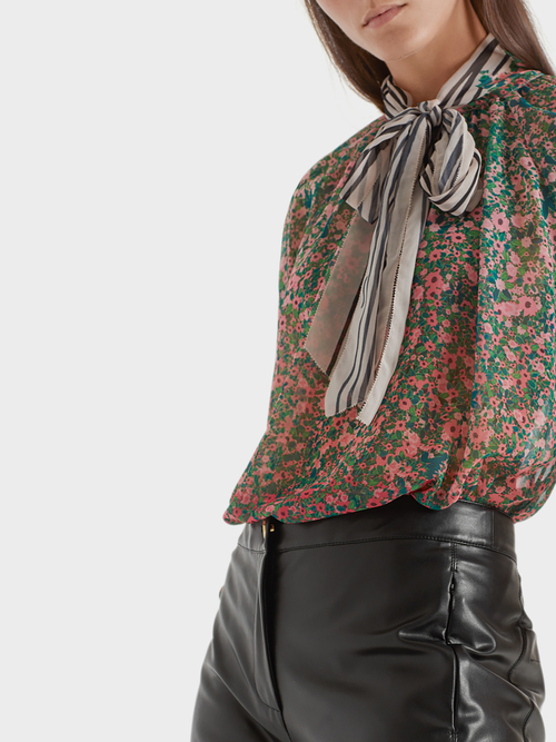 Weite Bluse mit Millefleurs-Print