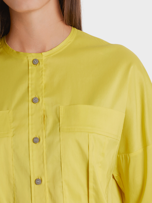 Bluse mit verlängertem Rückenteil