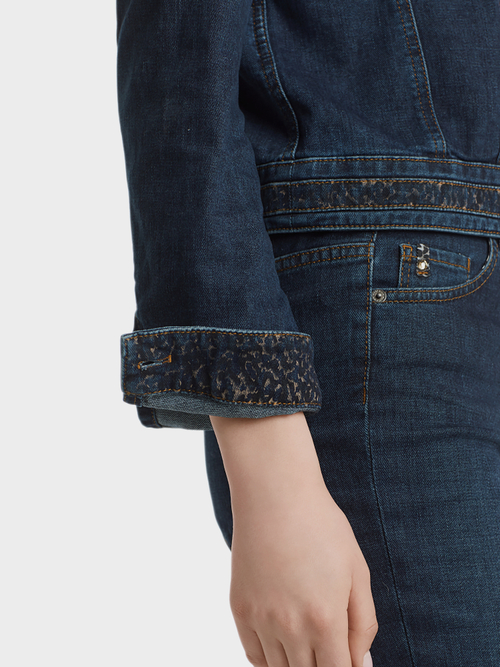 Jeansjacke mit Leodetails