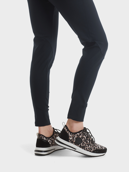 Stretchhose mit hohem Bund