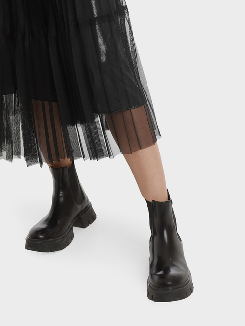 Two-piece skirt with gloss effect