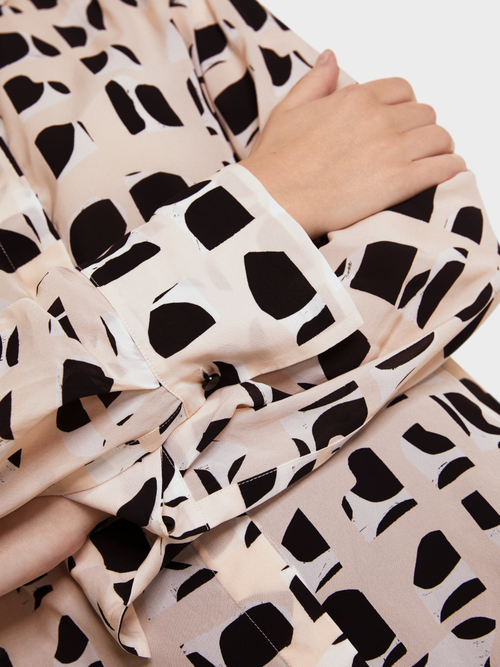 Weite Bluse aus Viskose