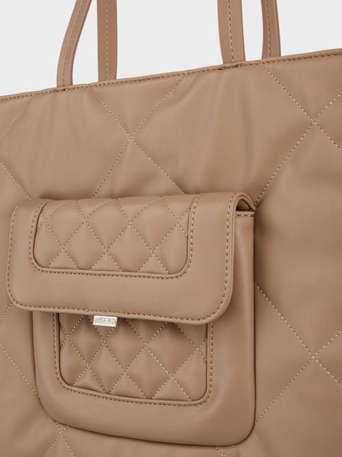 Quilted tote bag