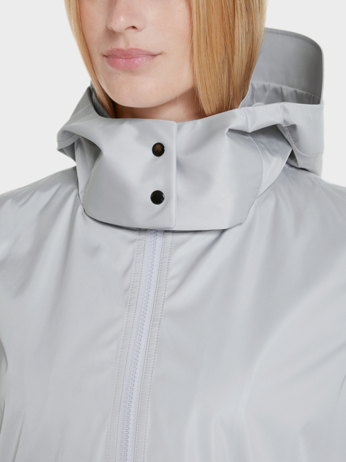 Schimmernde Funktionsjacke