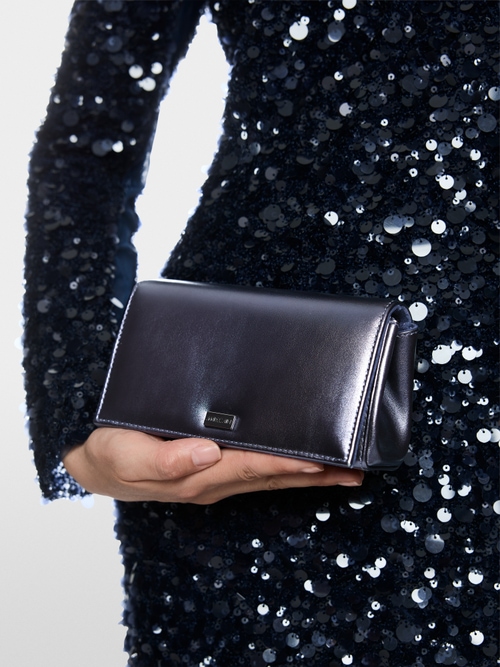 Flap bag in metallic leather
