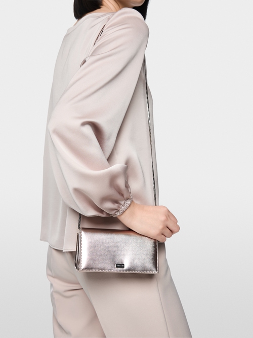 Flap bag in metallic leather