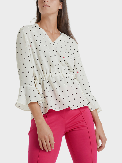 Blouse with feminine details