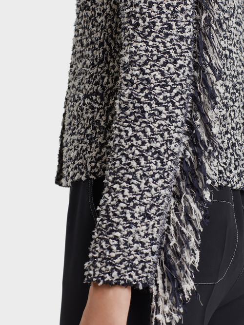 Fransenjacke Knitted in Germany