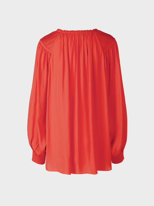 Verspielte Bluse mit Volumen