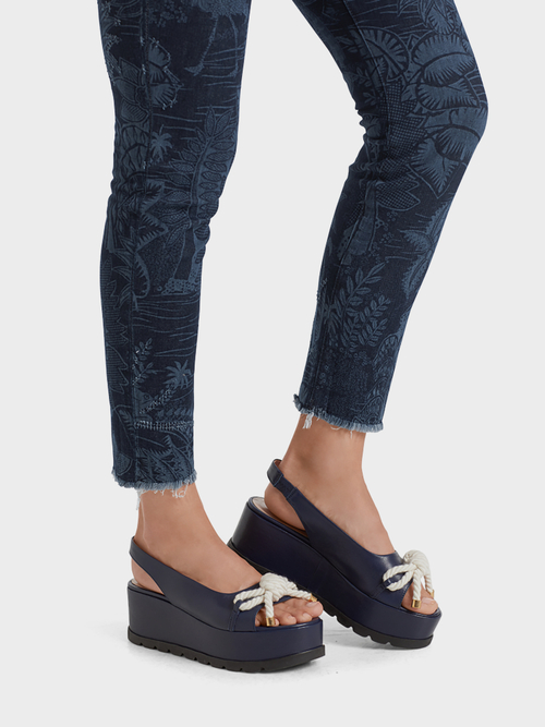 Bedruckte High-Waist-Röhrenjeans