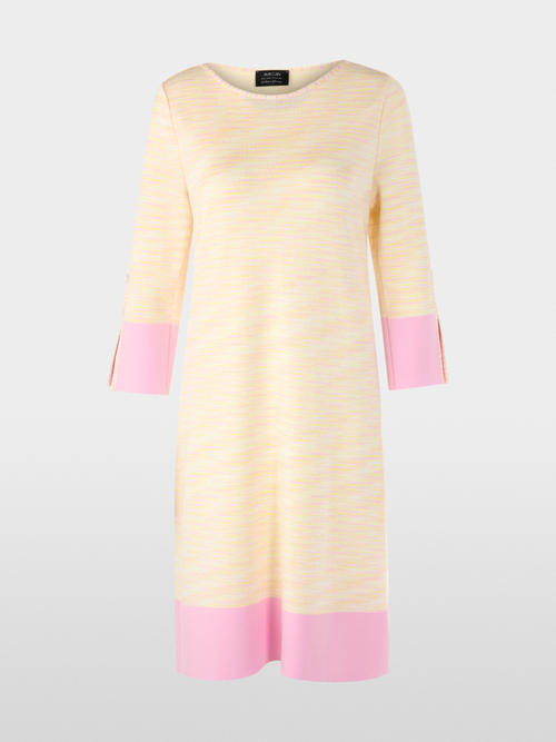 Robe en maille fine tricotée en Allemagne