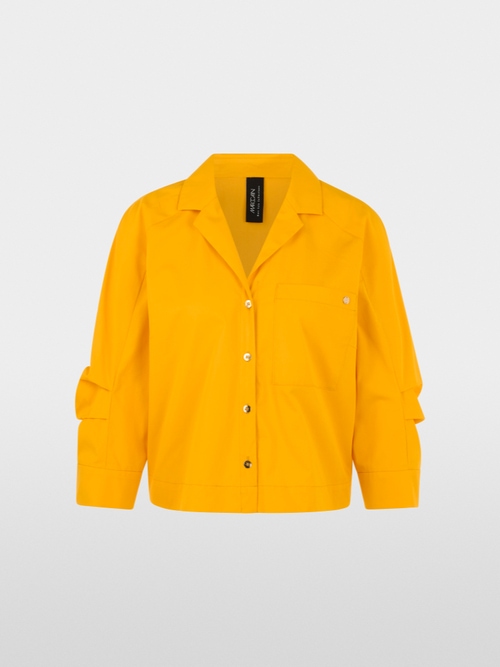 Casual cropped blouse