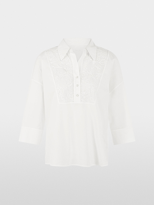 Blouse avec broderies florales