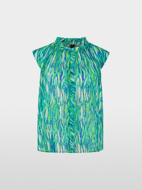 Feminine top with ruffles