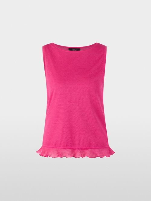 Sleeveless knit top with ruffle