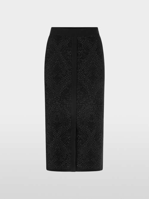 Rok Knitted in Germany