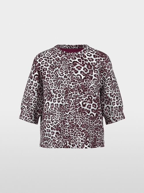 Oversized shirt with leopard print