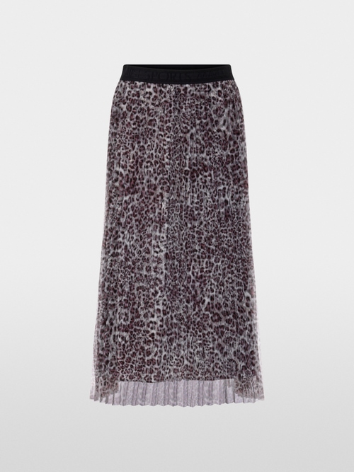 Pleated skirt with leopard print