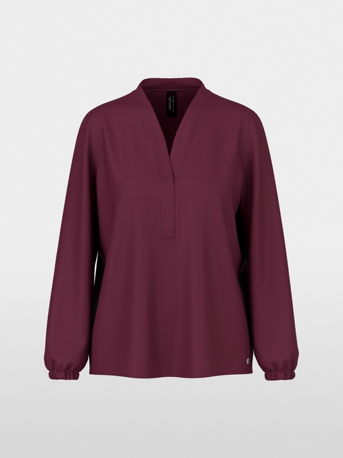 Loose-fitting blouse with V-neck