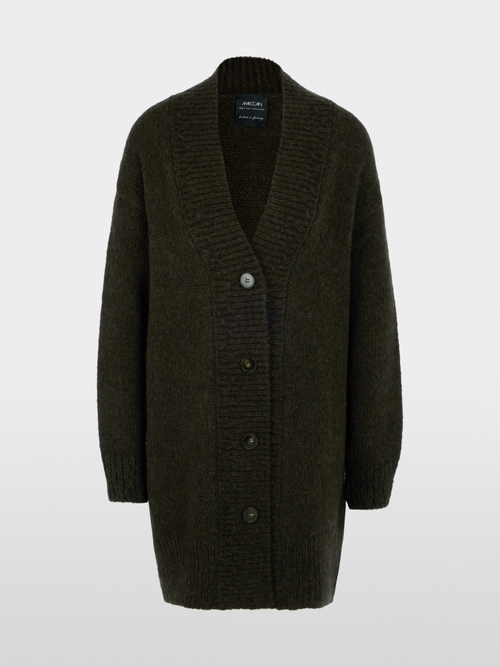 ‘Knitted in Germany’ chunky-knit coat
