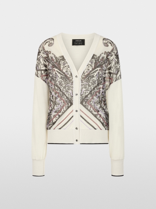 Cardigan tricoté en Allemagne
