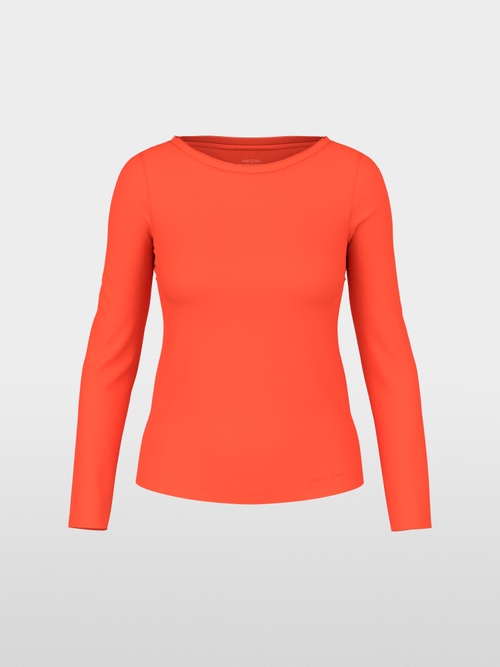 Shirt with silk neck trim