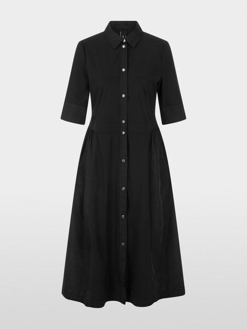 Robe mi-longue en tissu extensible