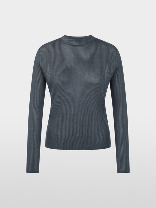Lightweight ribbed jumper