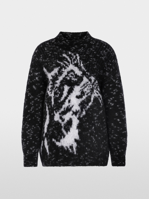 ‘Knitted in Germany’ cat jumper