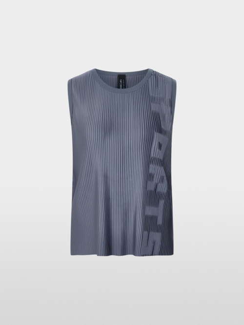 Top with pleats