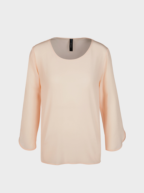 Ongecompliceerde zijden blouse