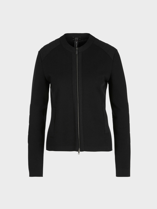 Cardigan tricoté en Allemagne
