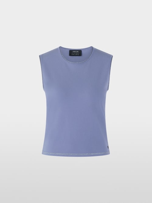 Top fin Knitted in Germany