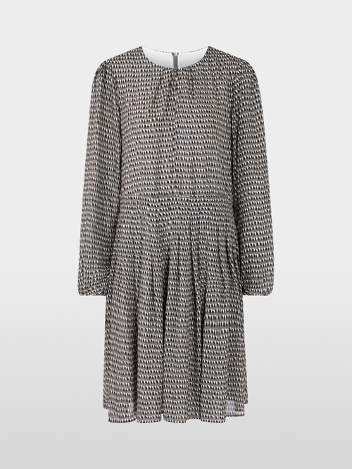 Knee-length dress with gathering