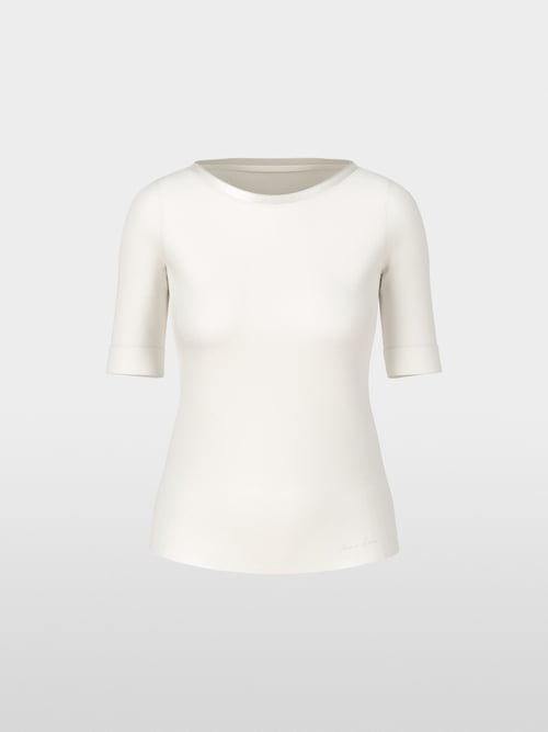 T-shirt with half-length sleeves