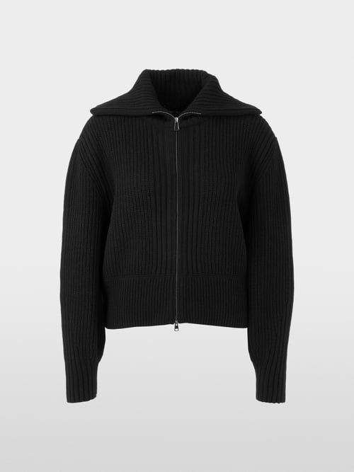 Knitted in Germany Cardigan mit Kragen