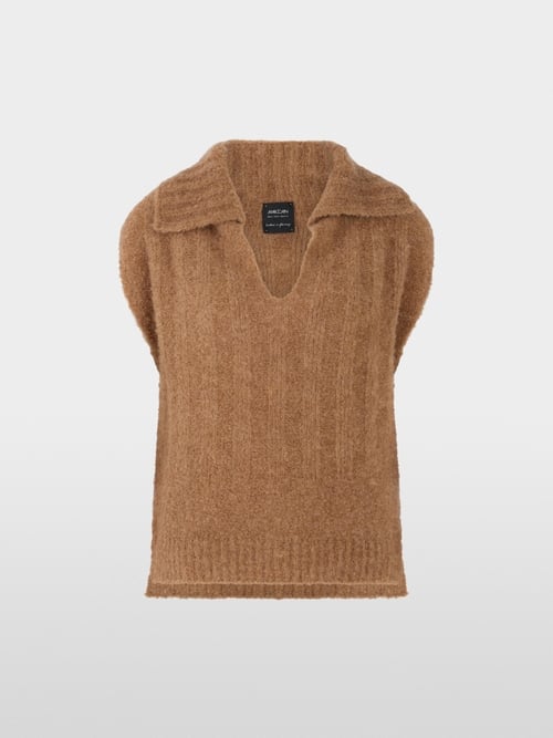 Knitted in Germany collar slipover