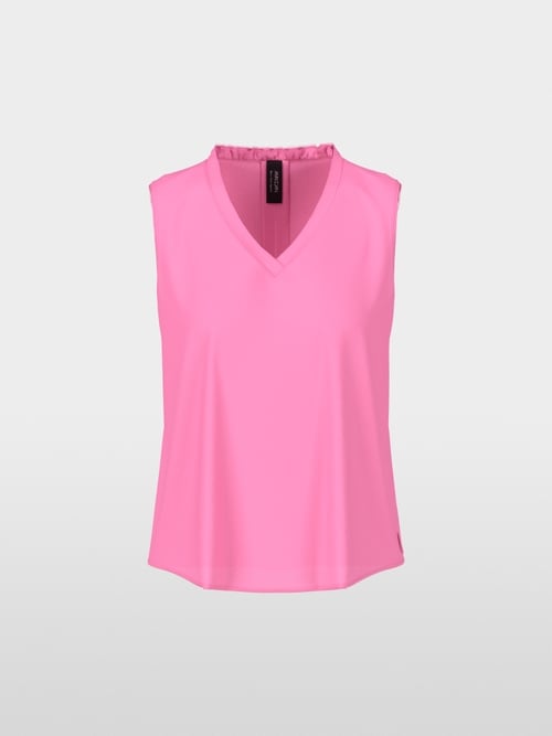 Loose sleeveless top