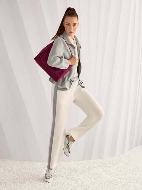 Casual sweatshirt