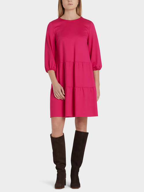 Kleid mit Stufenvolants