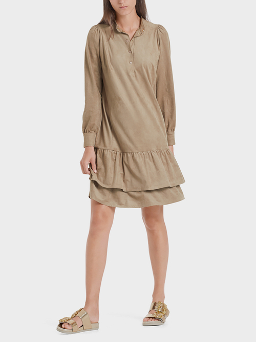 Volantkleid aus Fun-Velours