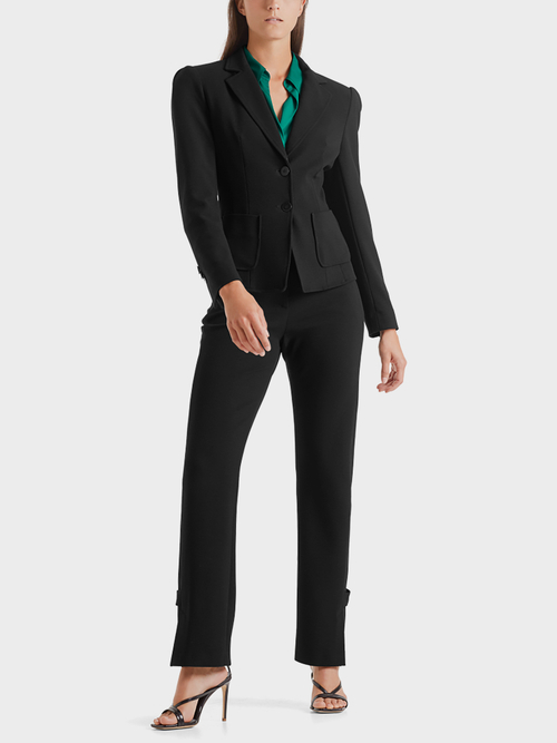 Femininer Blazer mit Schulterbetonung