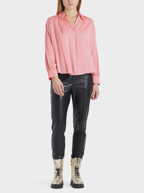 Edle Seidenbluse
