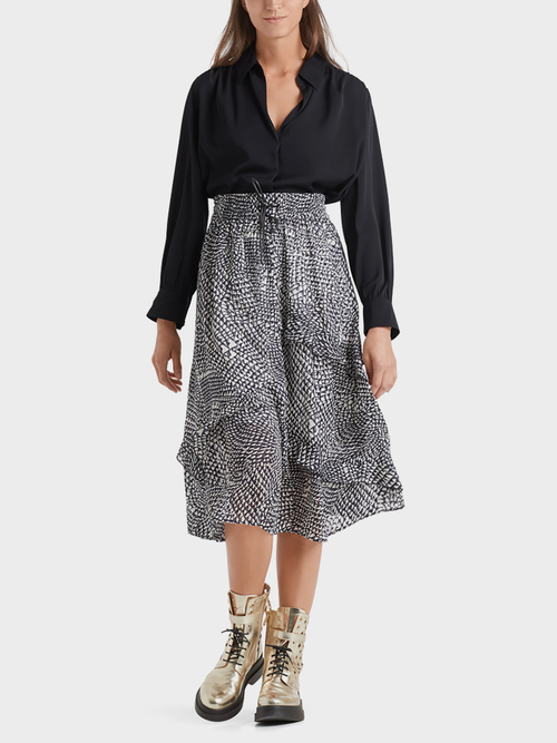 Feminine fil coupé skirt
