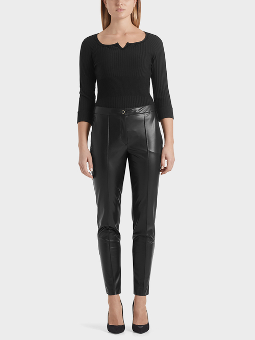 Slim-fitting pants in faux nappa leather