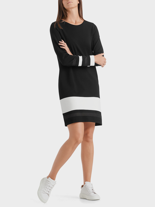 Kleid Knitted in Germany