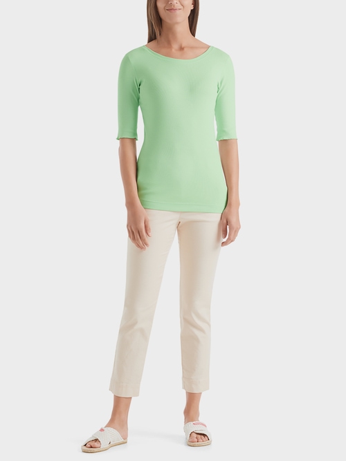 Unifarbenes Basic-Shirt