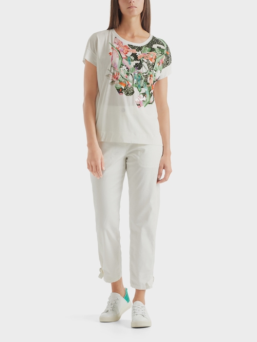 Reich verziertes Shirt