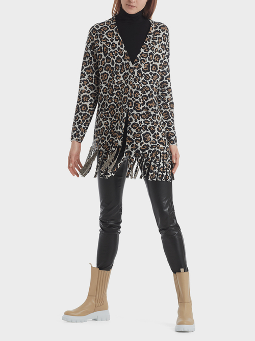 Fringed leopard coat Knitted in Germany